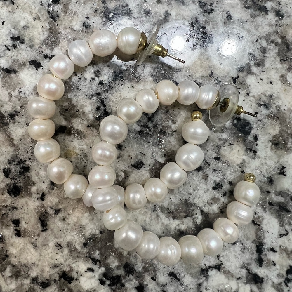 Parkland Pearl Hoops